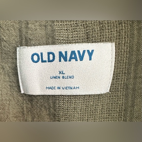 Old Navy Casual Button Up Shirt - Picture 3 of 4